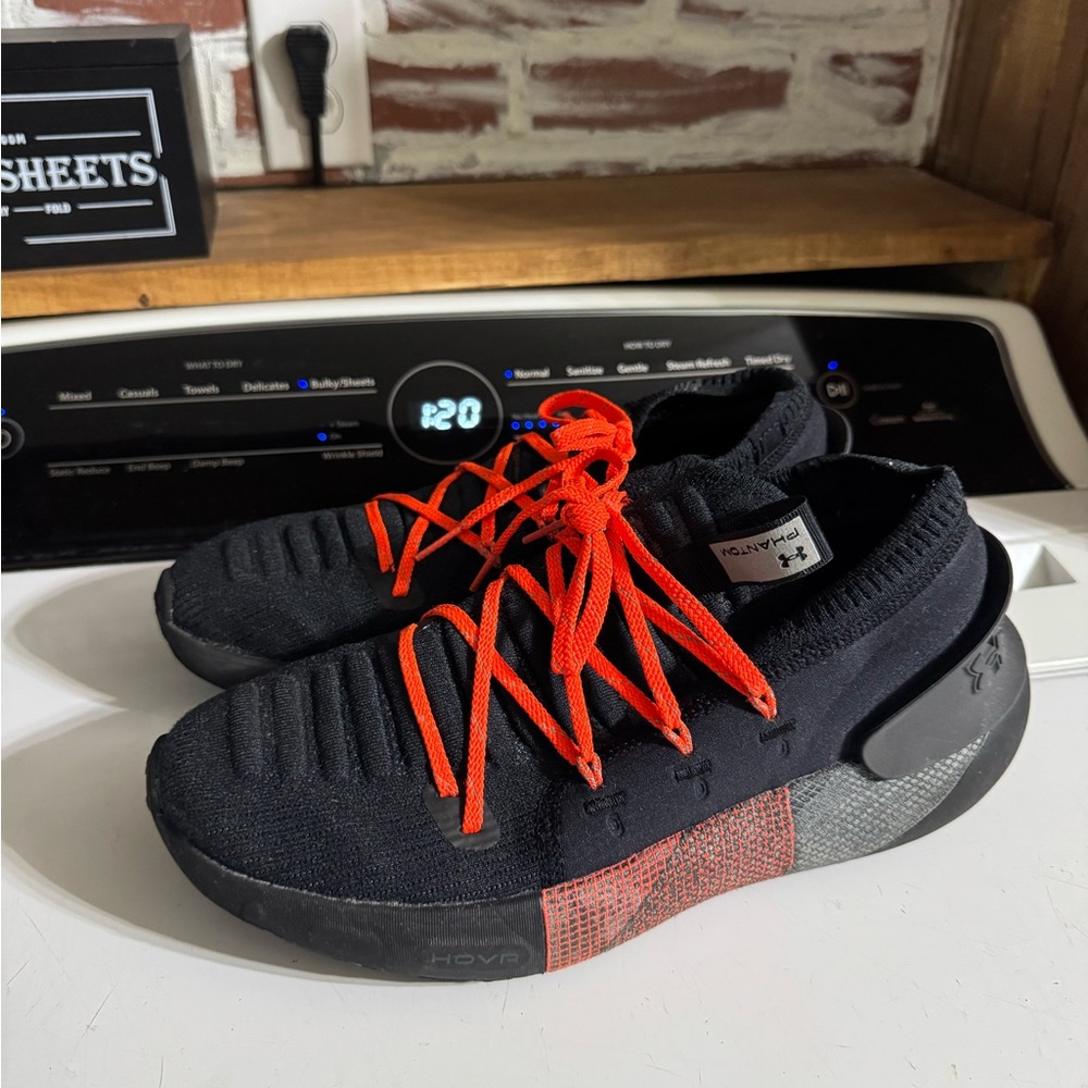 Men’s Under Armour Shoes 7.5